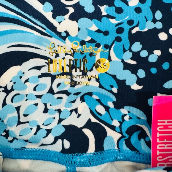 Lilly Pulitzer South Beach High Rise Bike Short Resort White Mermazing Size XS - Picture 5 of 7